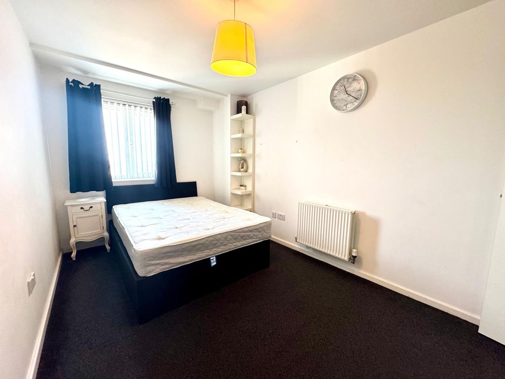 Property photo 3 of 5