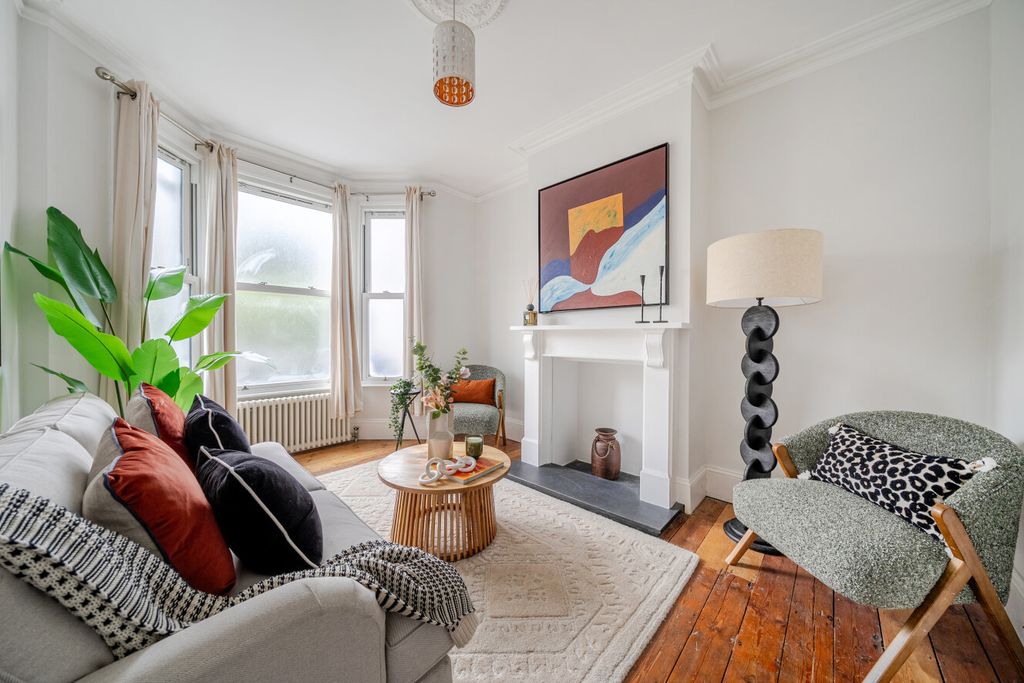 Property photo 2 of 17 1-6Ab119c0Dd19E-1...