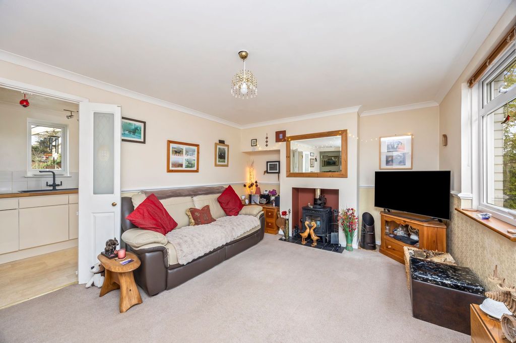 Property photo 2 of 22