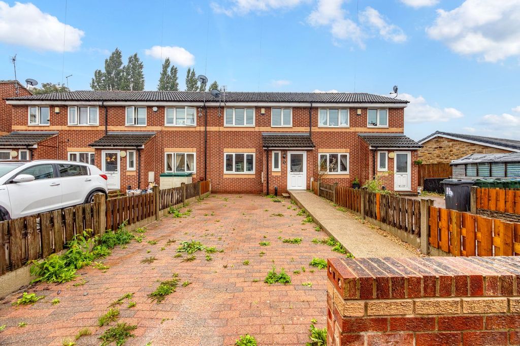 Property photo 1 of 17