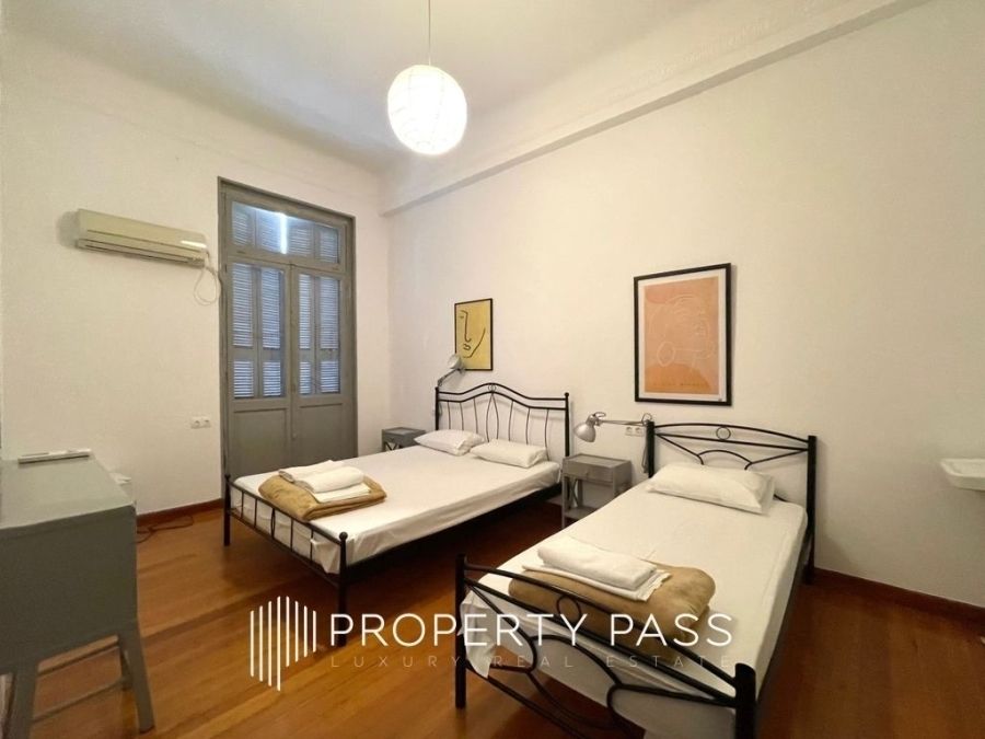 Property photo 3 of 12 <Alttext/>