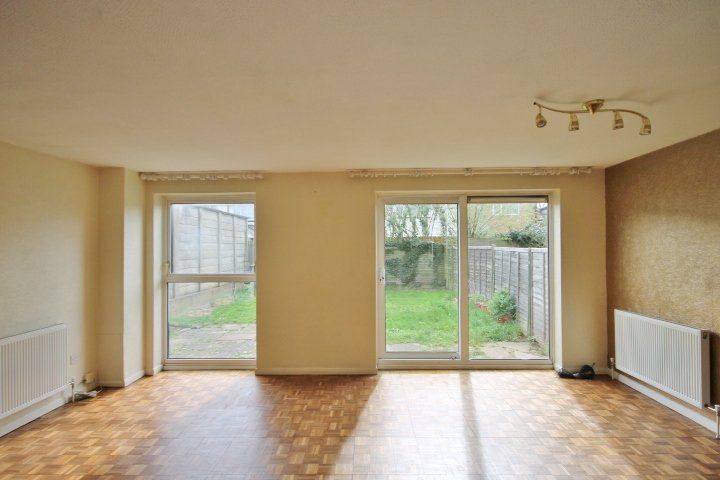 Property photo 2 of 13 Picture No. 15