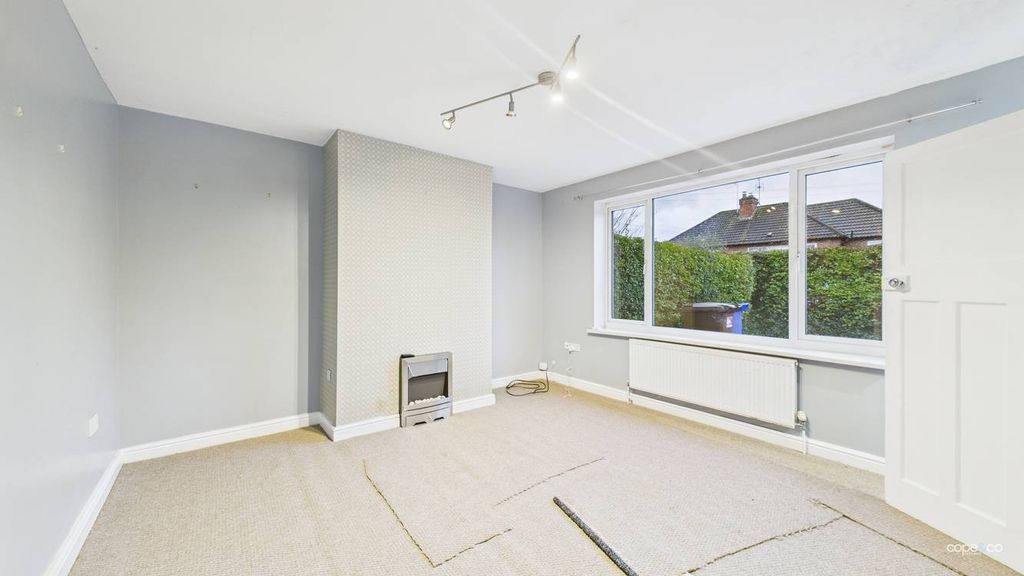 Property photo 3 of 14 4610858