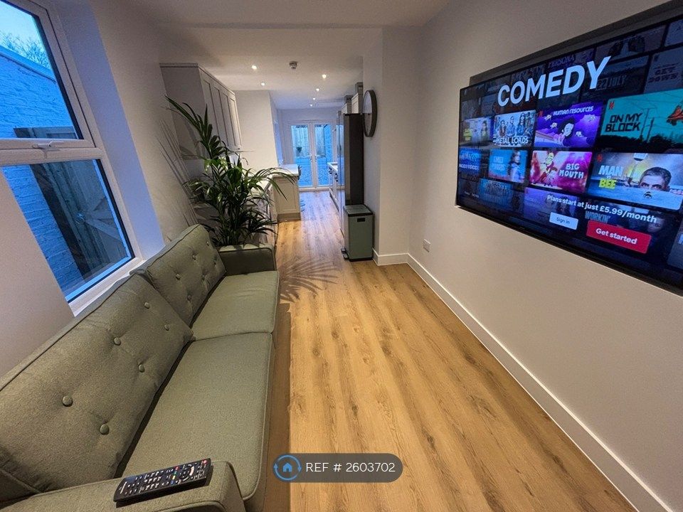 Property photo 1 of 31