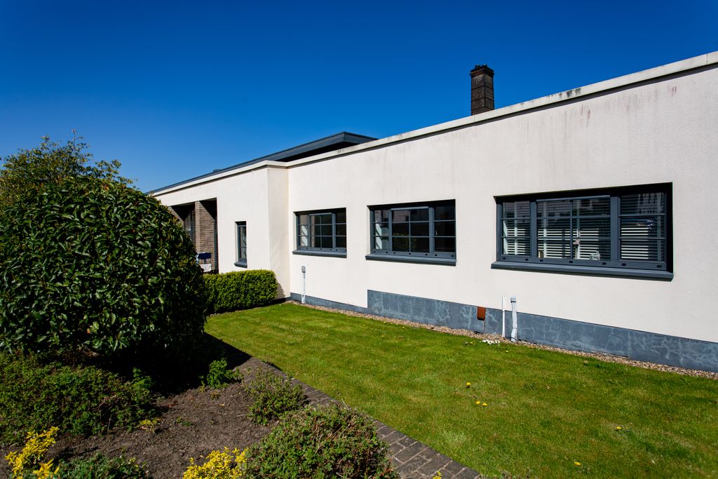 Property photo 1 of 10 Primary Property Image