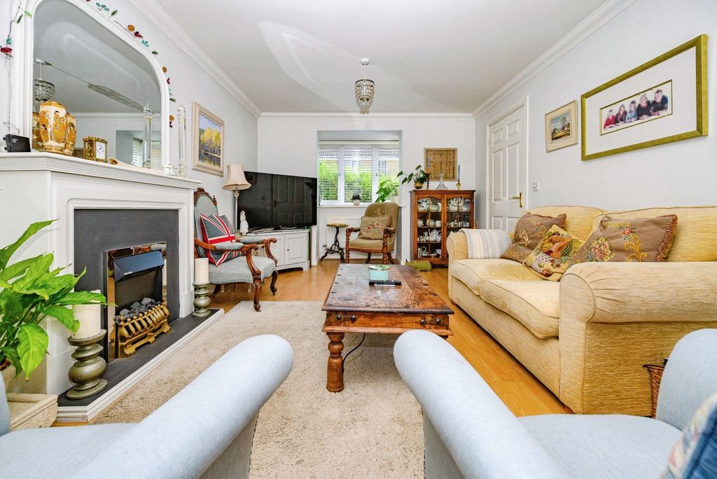 Property photo 3 of 19 Pbox-Img.Jpg