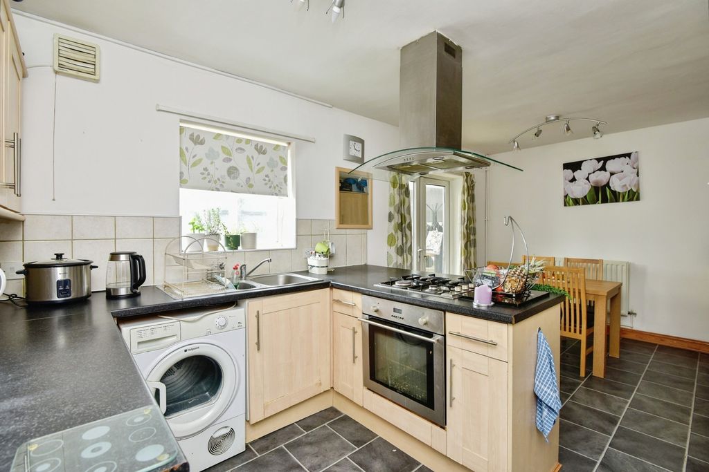 Property photo 3 of 17 Pbox-Img.Jpg