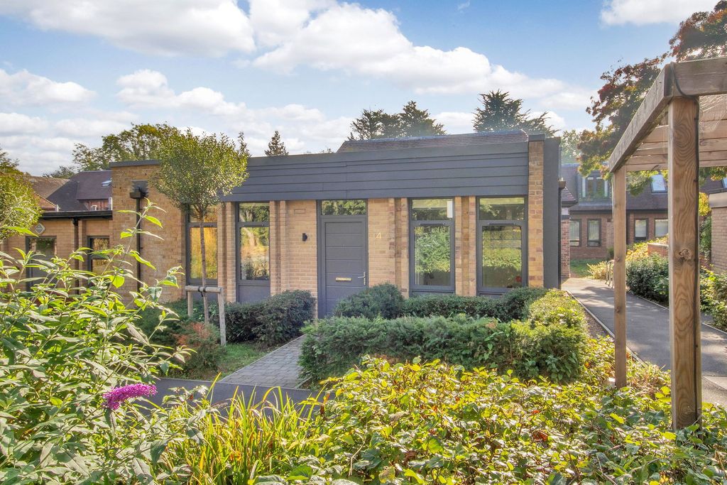 Property photo 1 of 11