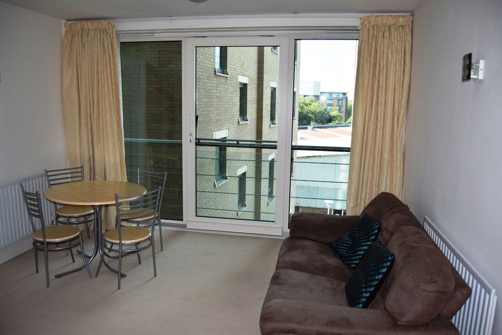 Property photo 2 of 7