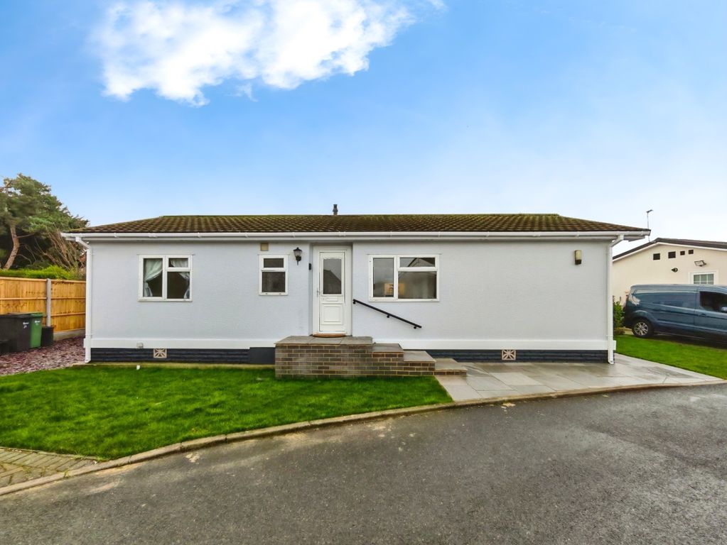 Property photo 1 of 18 4841340