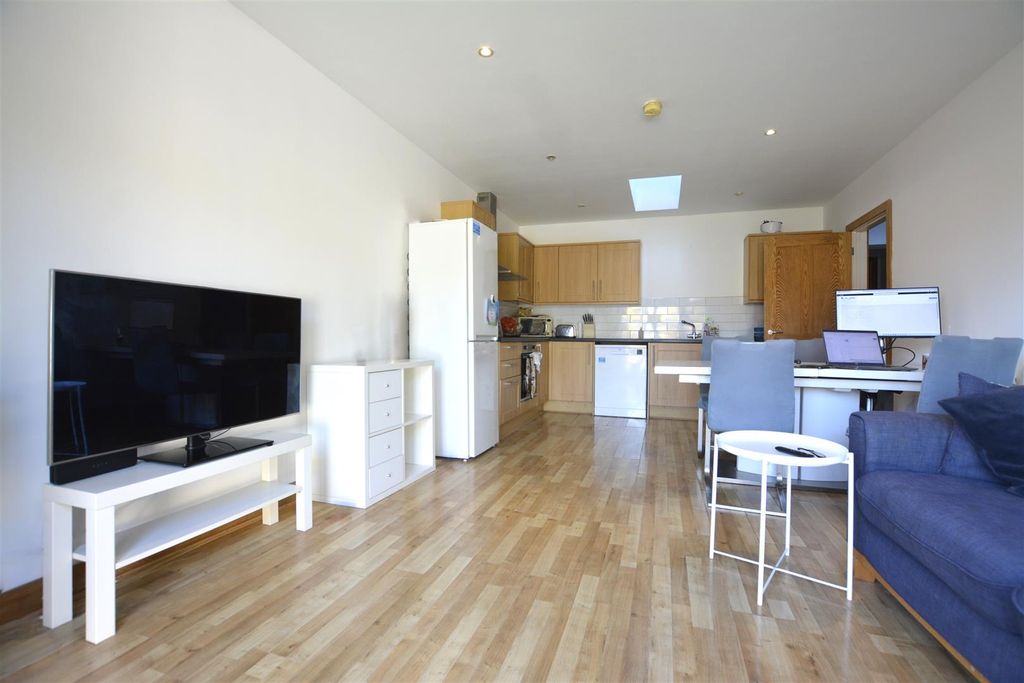 Property photo 2 of 8 Living 1.Jpg