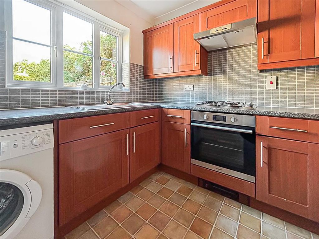 Property photo 3 of 15 10_90176.Jpg