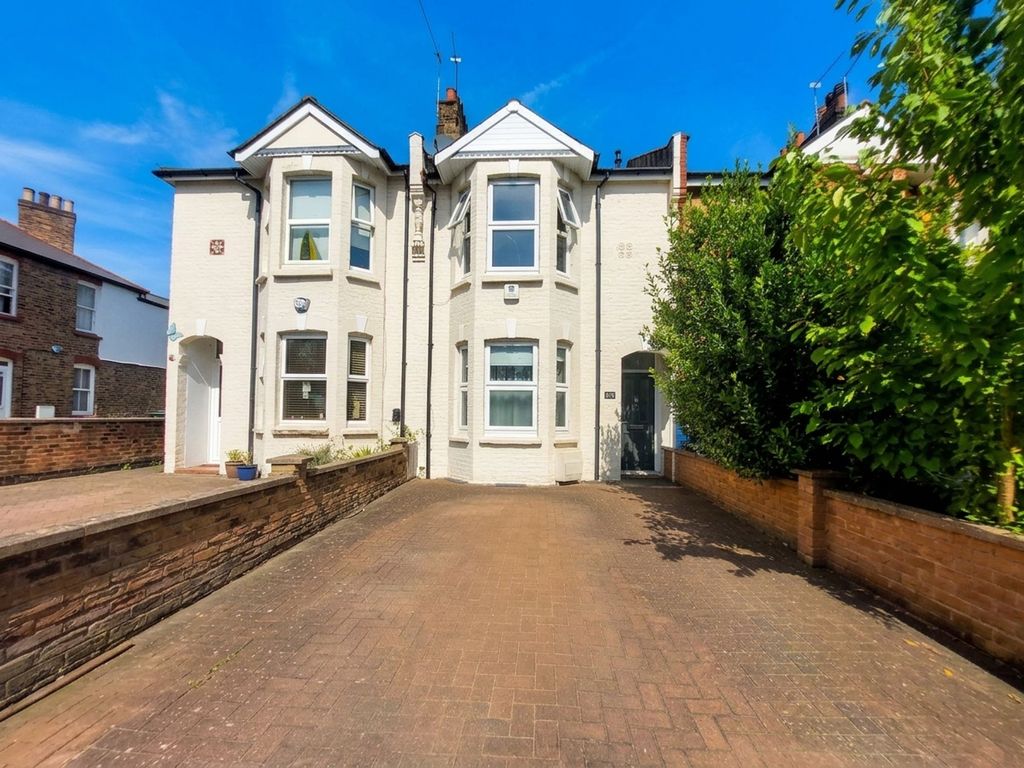 Property photo 1 of 18