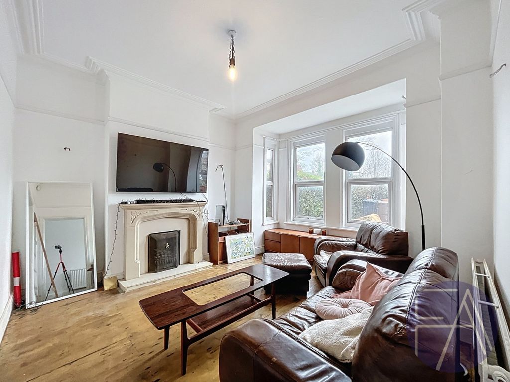 Property photo 3 of 16 4815434