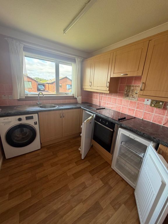 Property photo 3 of 8