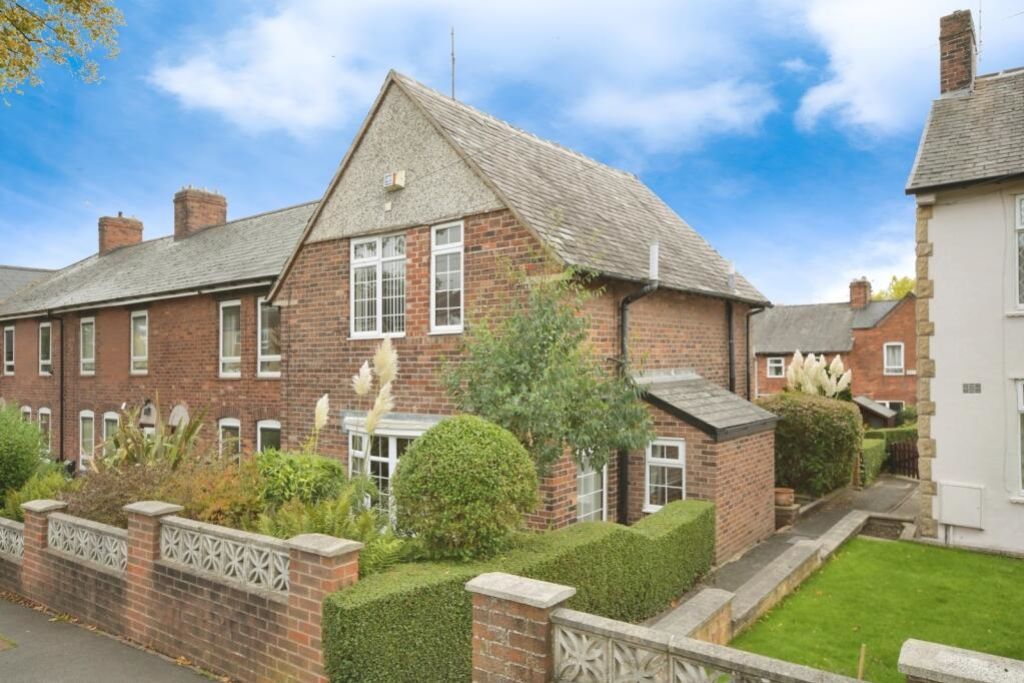 Property photo 2 of 11 Best Estate Agent In Sheffield 2