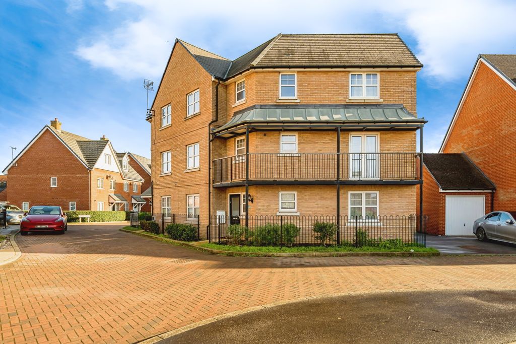 Property photo 1 of 24 Image