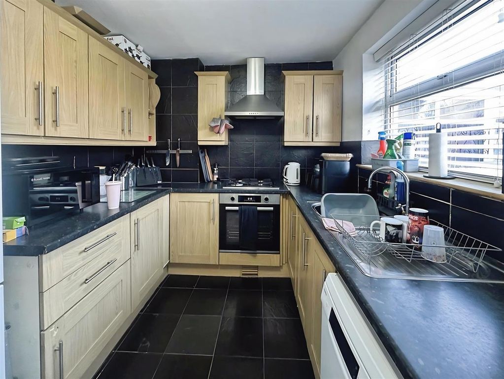 Property photo 3 of 13 A593d681-Fjulf5Ocgewpwo_Vjajyea.Jpg