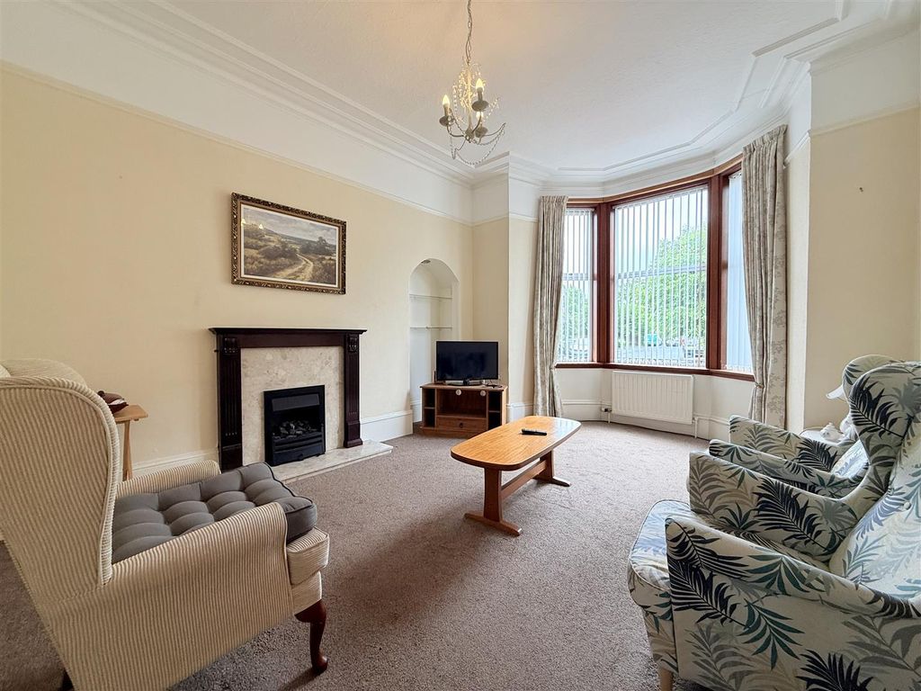 Additional image 3 of 2 bed flat for saleCrosslet Road, Dumbarton G82