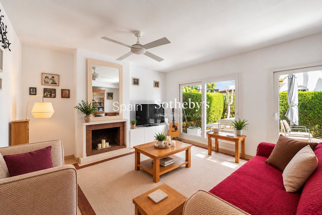 Property photo 3 of 23