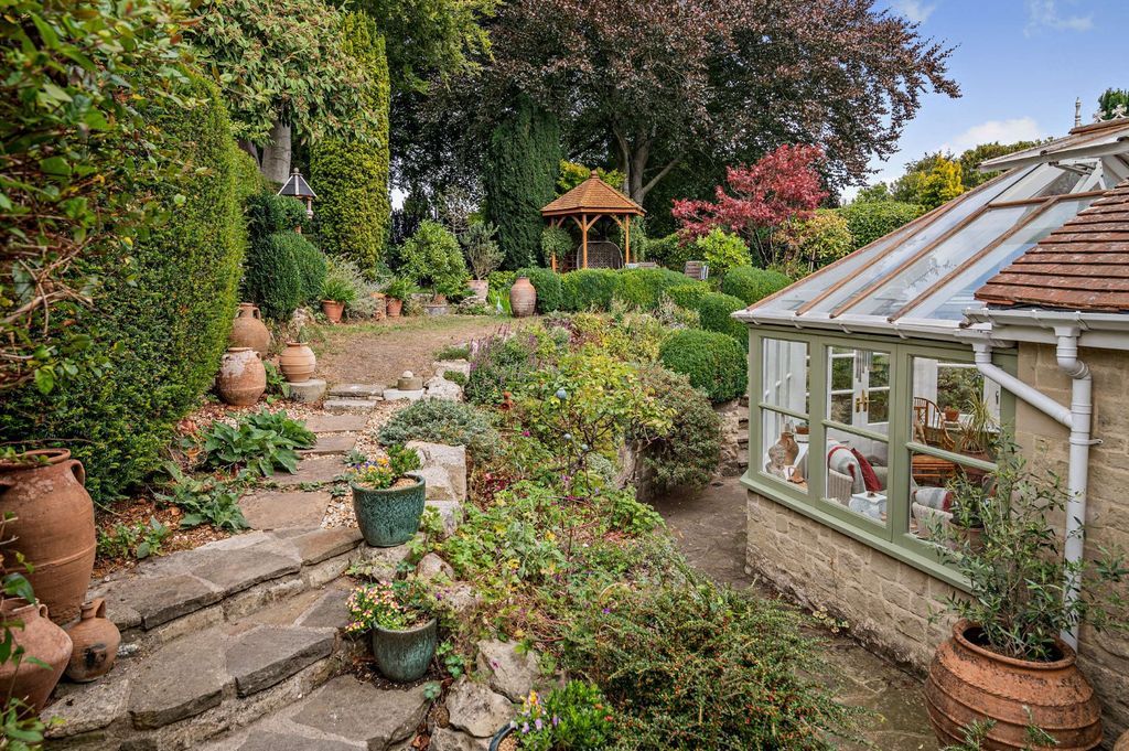 Property photo 3 of 21 Picture No. 24