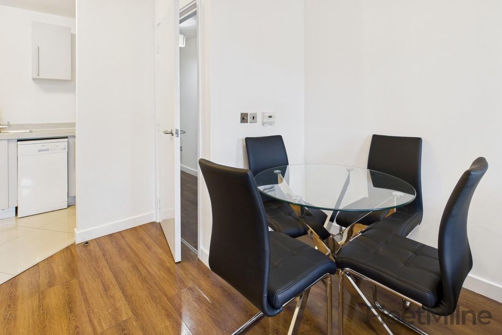 Property photo 3 of 14 Cam04864G0-Pr0271-Still002.Jpg