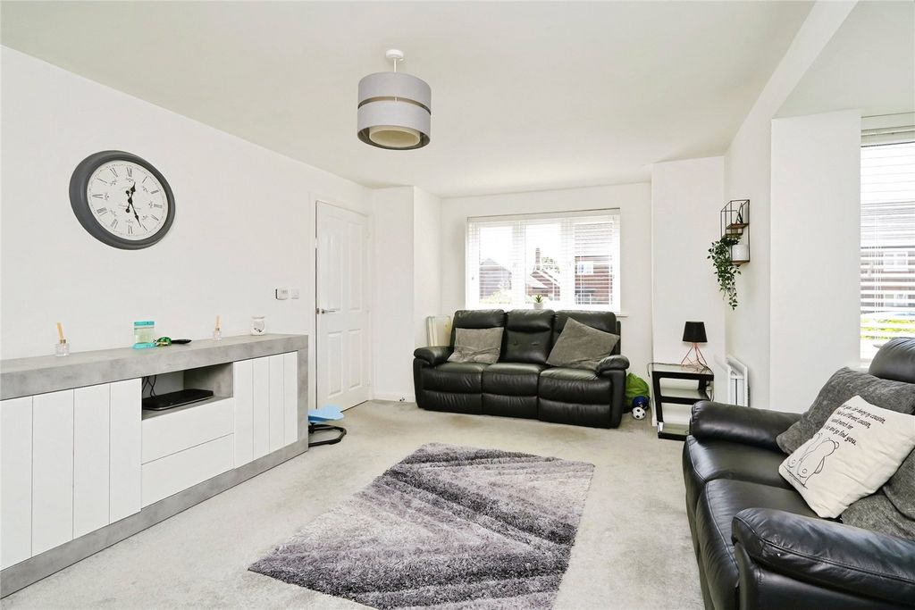 Property photo 3 of 25 Picture No. 36