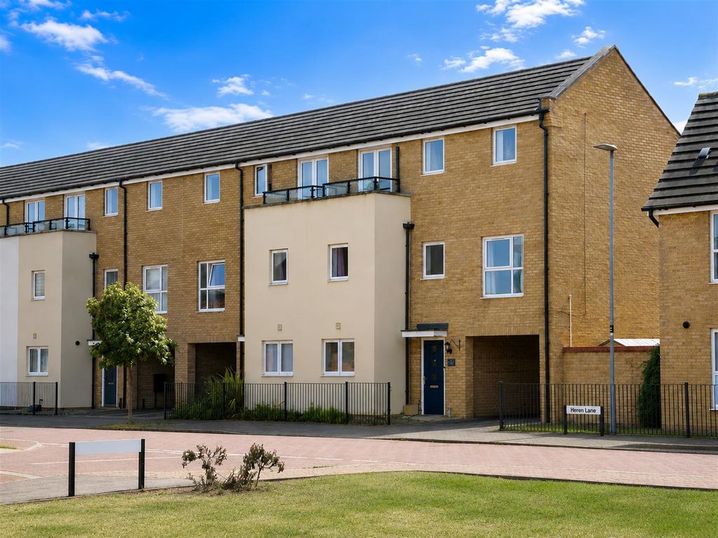 Property photo 1 of 21 3A3Fcb75-3675-49Ea-85C4-954F3A4Af539.Png