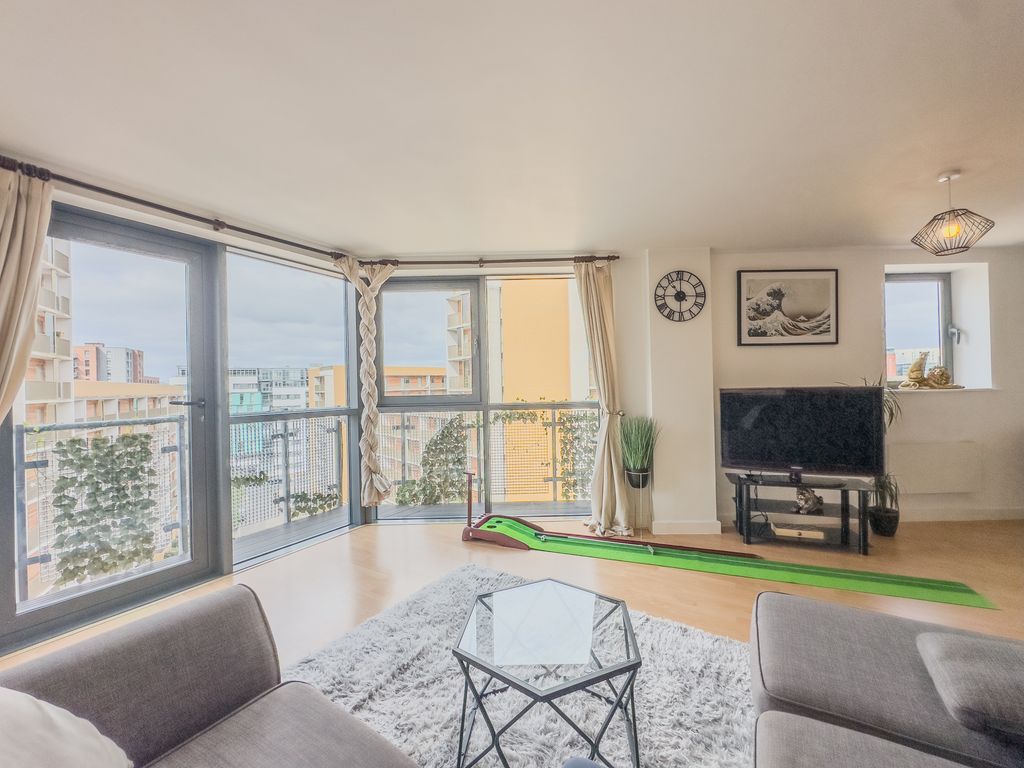 Property photo 3 of 18