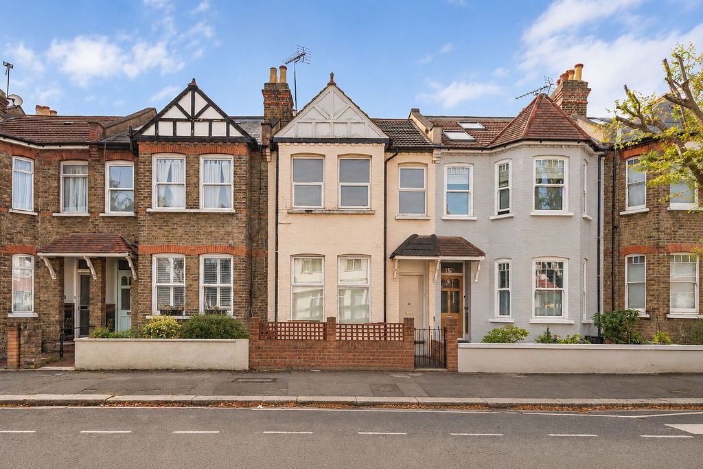 Property photo 1 of 7