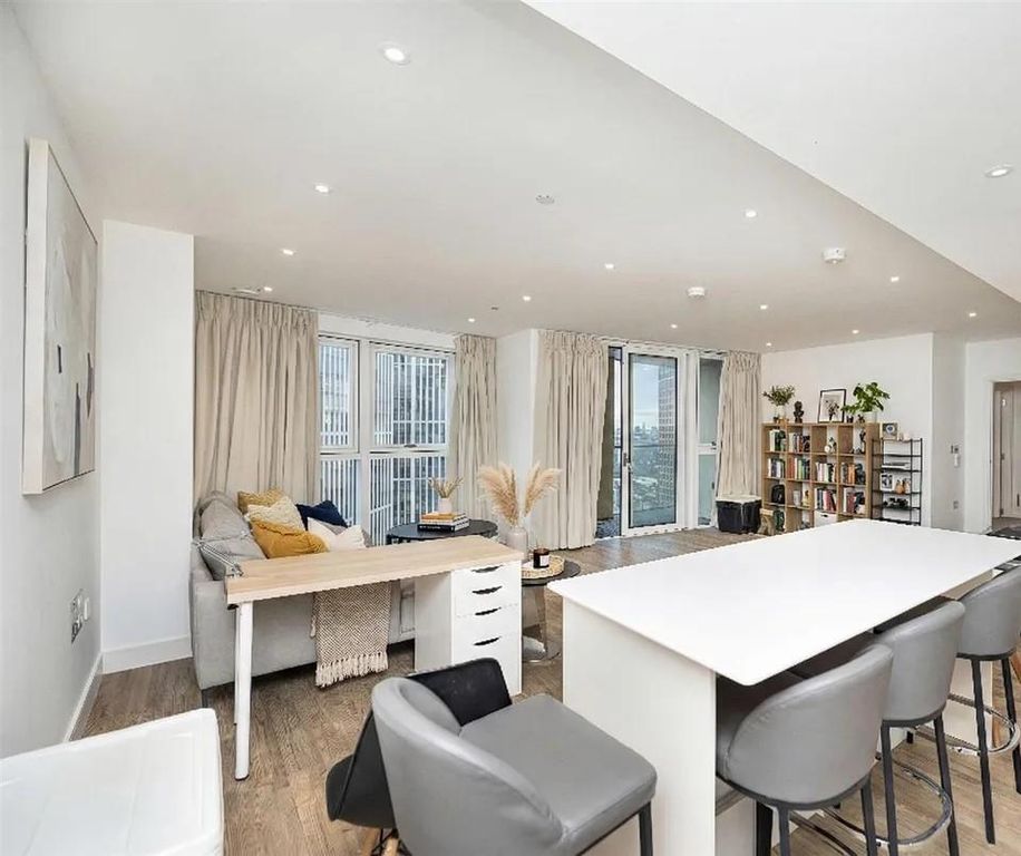 Property photo 2 of 19 A.Jpg