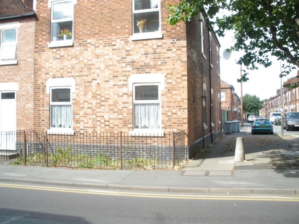 Property photo 1 of 4 Front