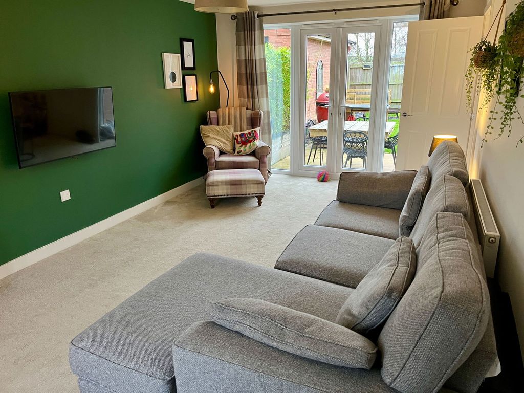 Property photo 2 of 22