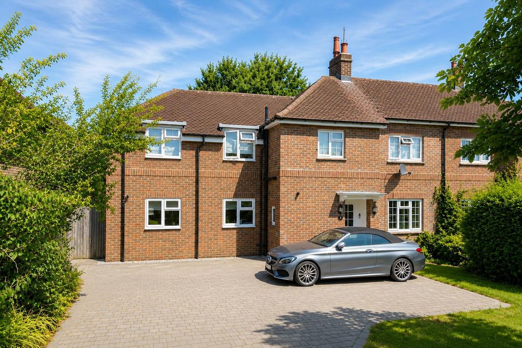 Property photo 1 of 35