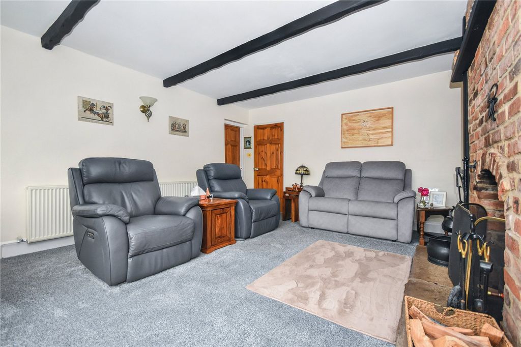 Property photo 2 of 22 Picture No. 39