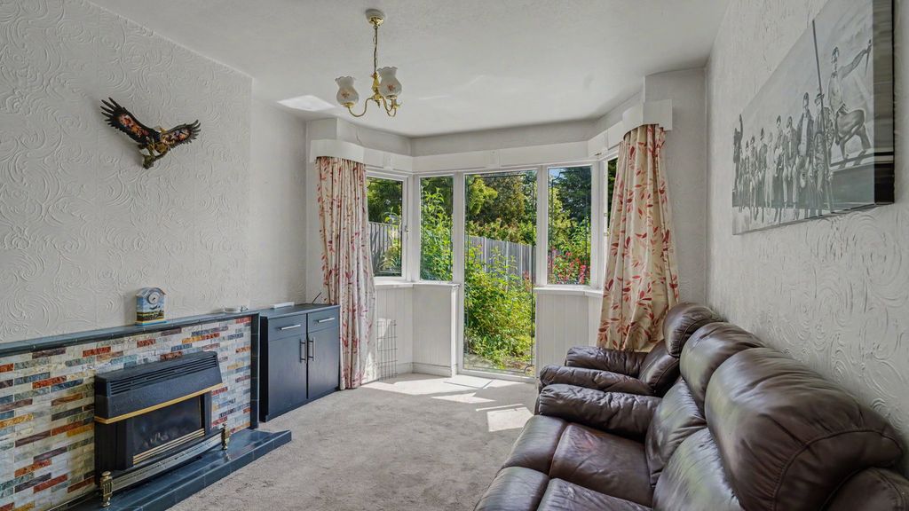Property photo 2 of 23