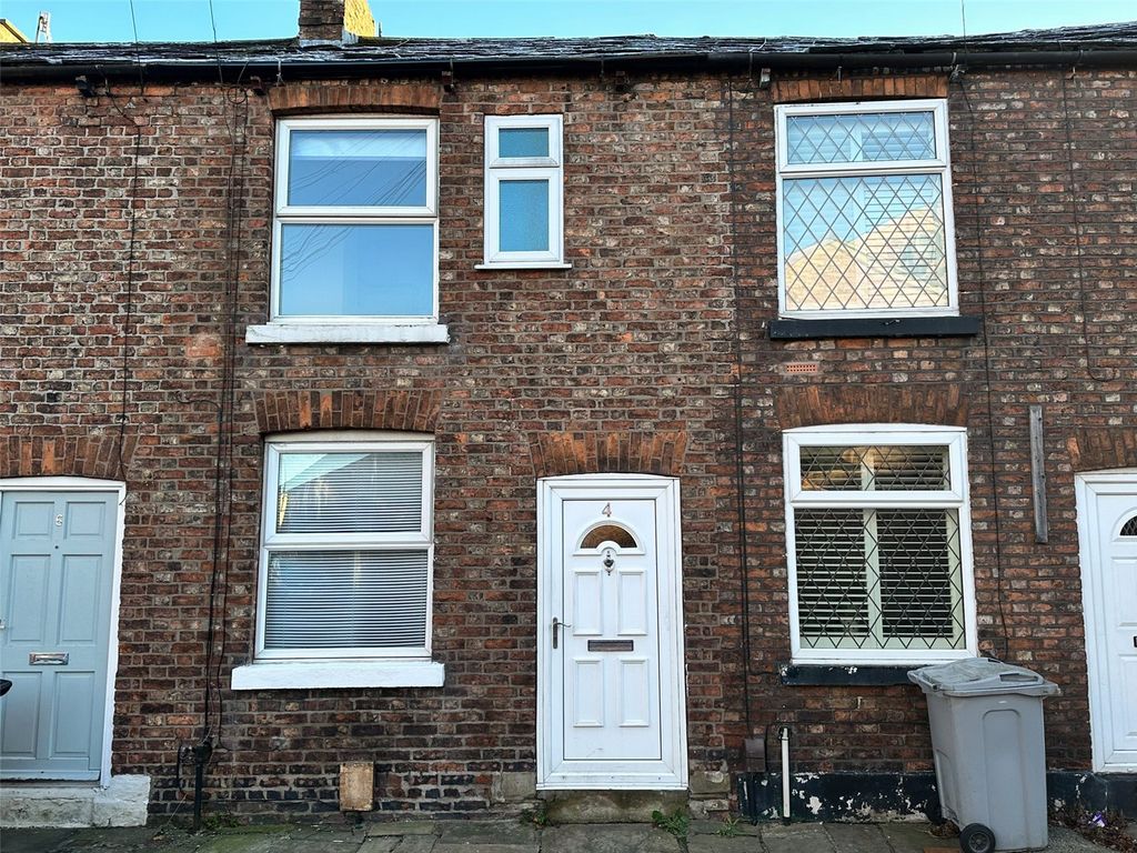 Property photo 1 of 10 Front View