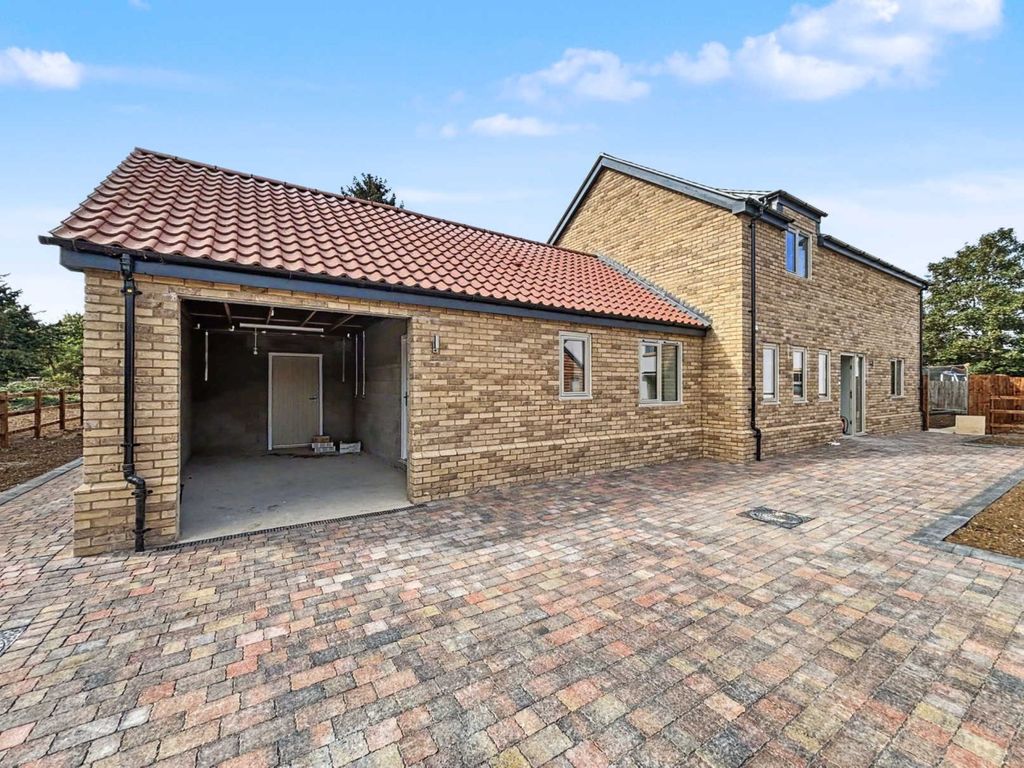 Property photo 2 of 19