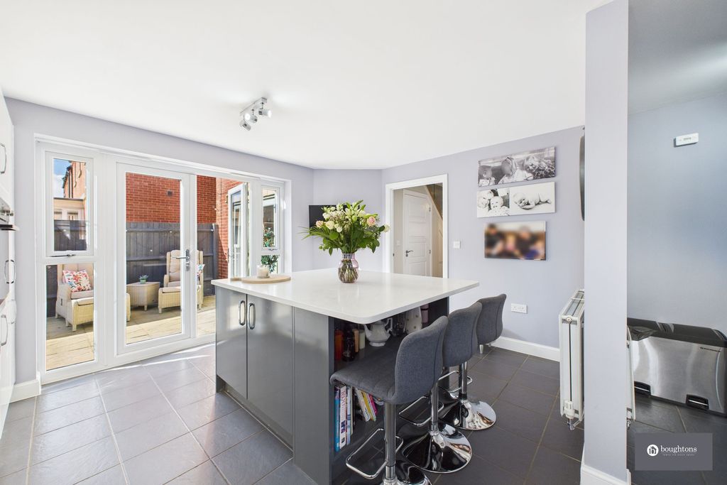 Property photo 2 of 38