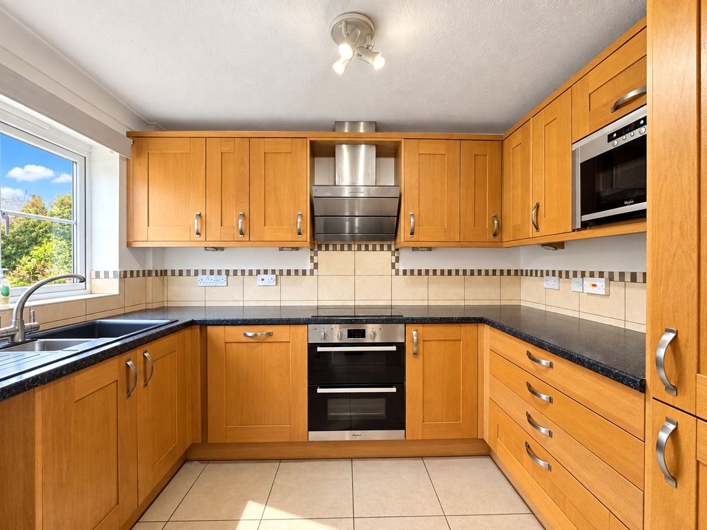 Property photo 3 of 13 Picture No. 12