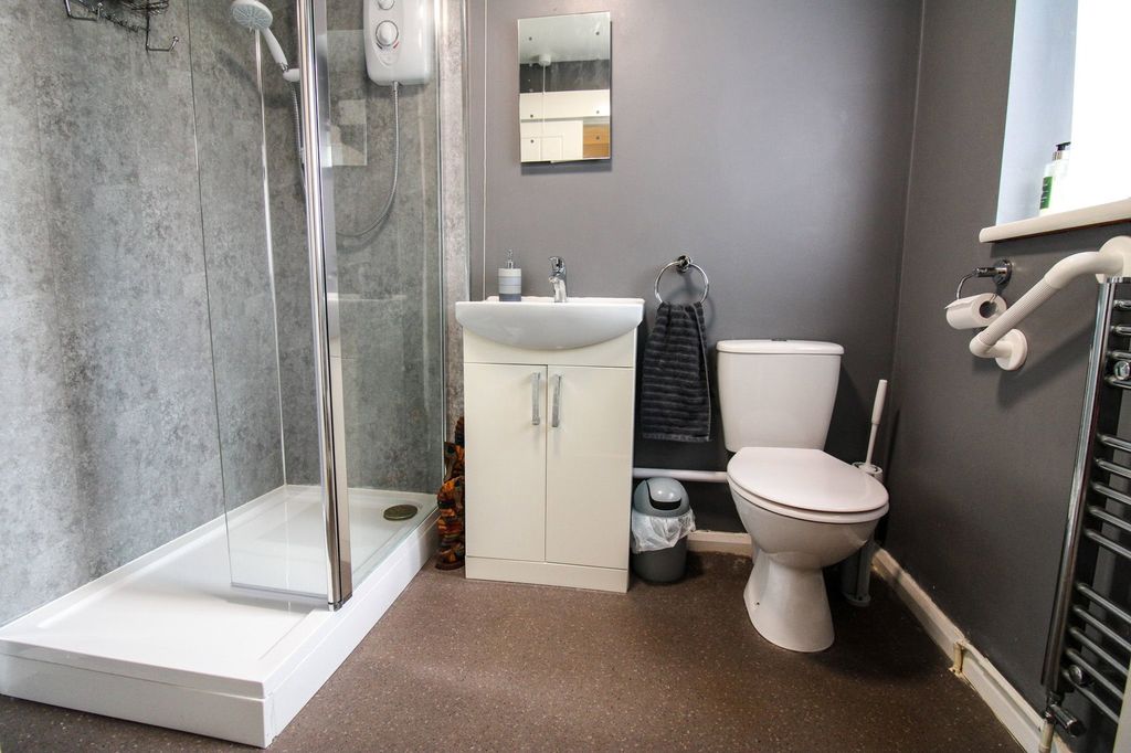 Additional image 10 of 3 bed bungalow for saleWalkerith Road, Morton, Gainsborough DN21