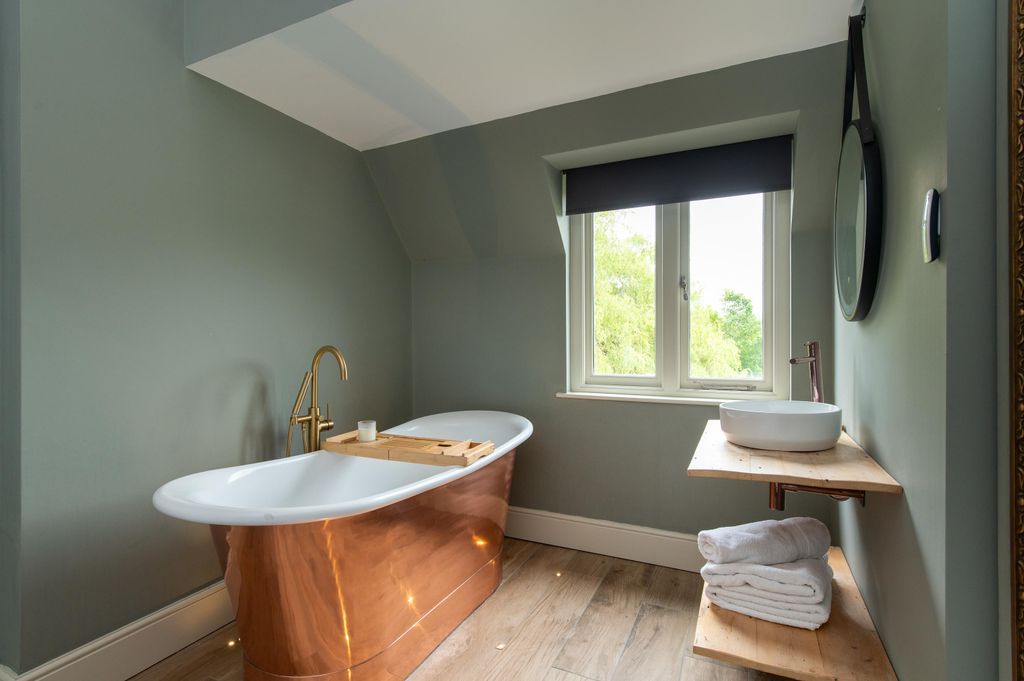 Additional image 18 of 11 bed farm for saleKings Lane, Snitterfield, Stratford-Upon-Avon, Warwickshire CV37.