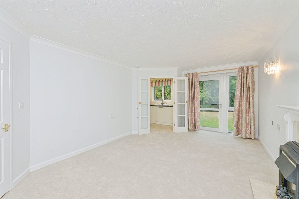 Property photo 3 of 16