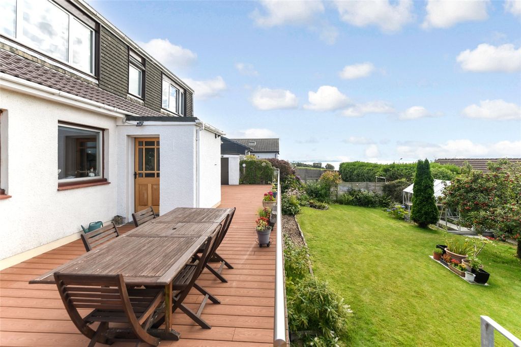 Property photo 3 of 26 Rear Decking