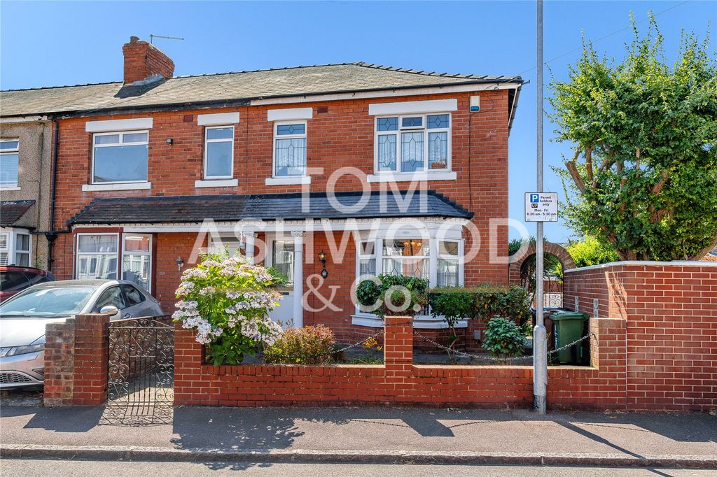 Property photo 1 of 17 Picture No. 11