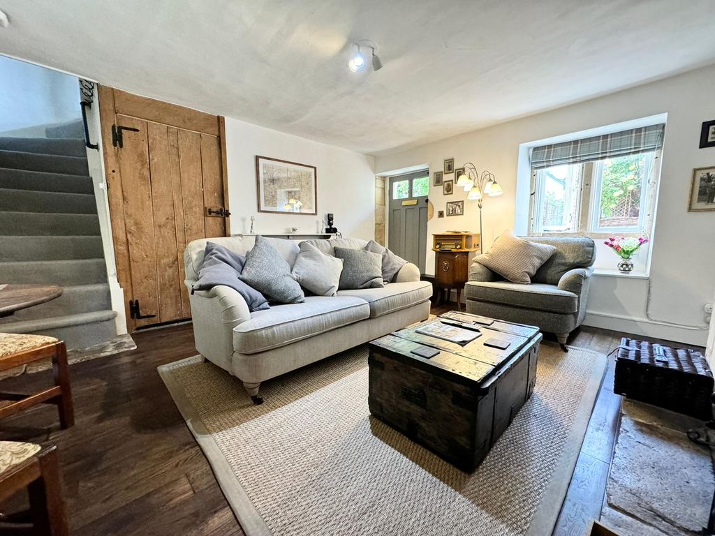 Property photo 2 of 16 Living Room