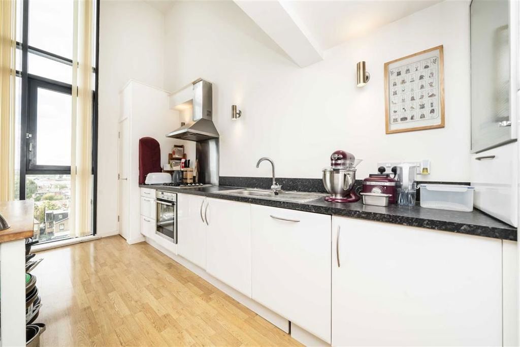 Property photo 3 of 4