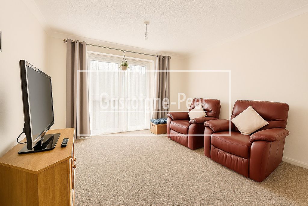Property photo 2 of 6
