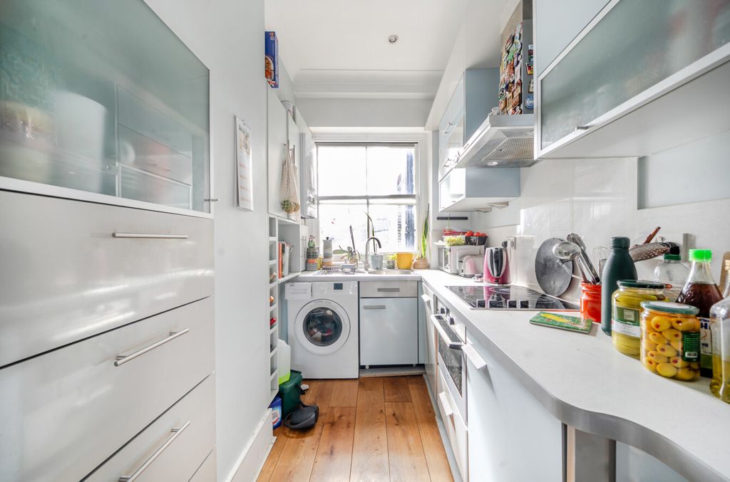 Property photo 3 of 9 1354762-2-68c96E7...