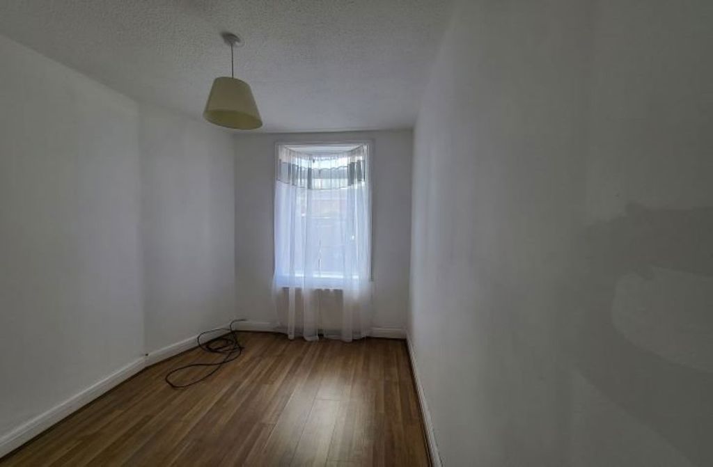 Property photo 3 of 3